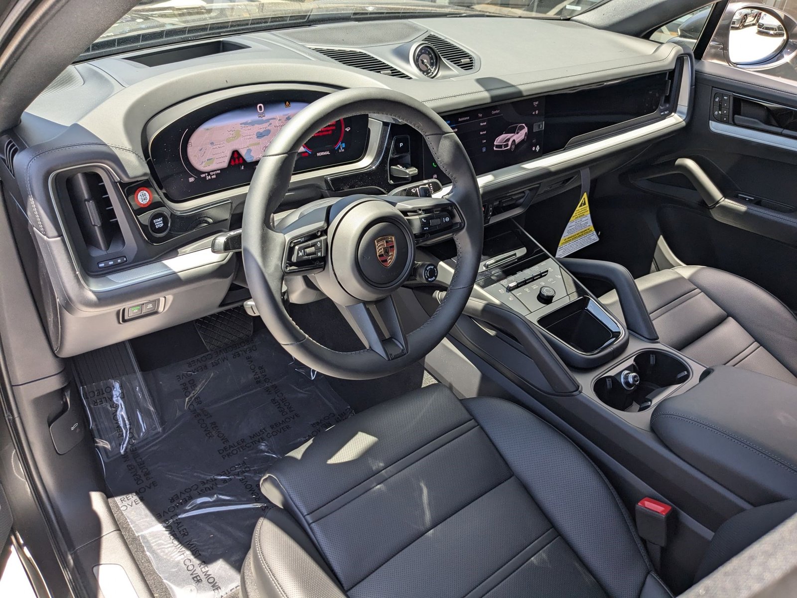 2025 Porsche Cayenne Coupe photo 4