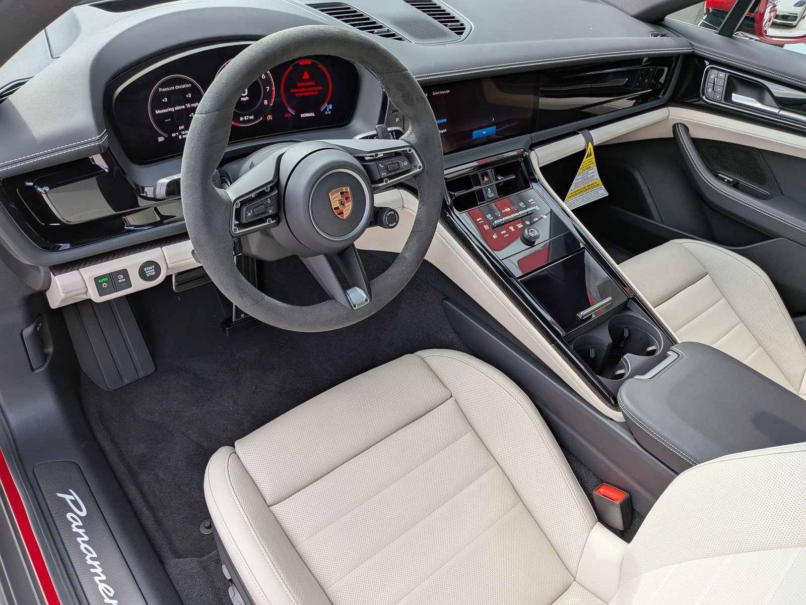 2026 Porsche Panamera 4 photo 4