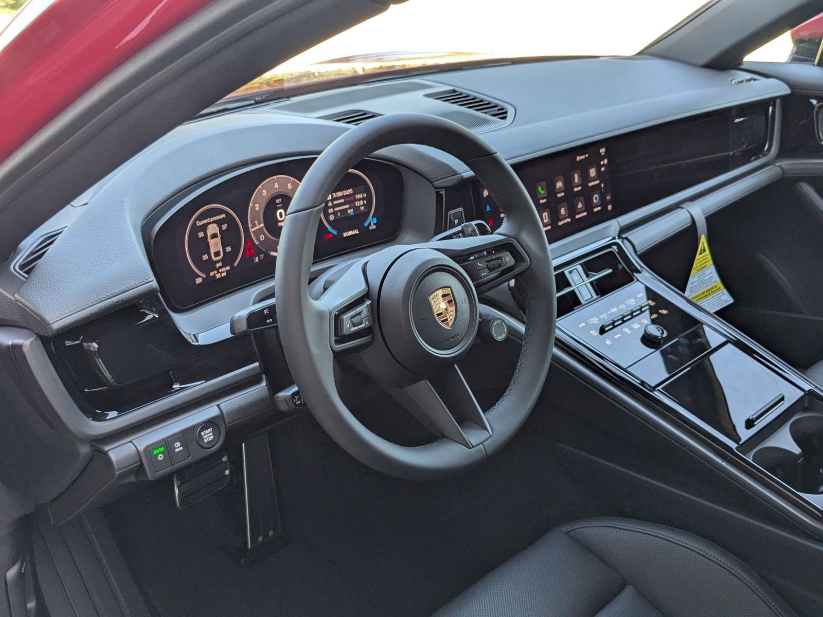 2025 Porsche Panamera 4 photo 4