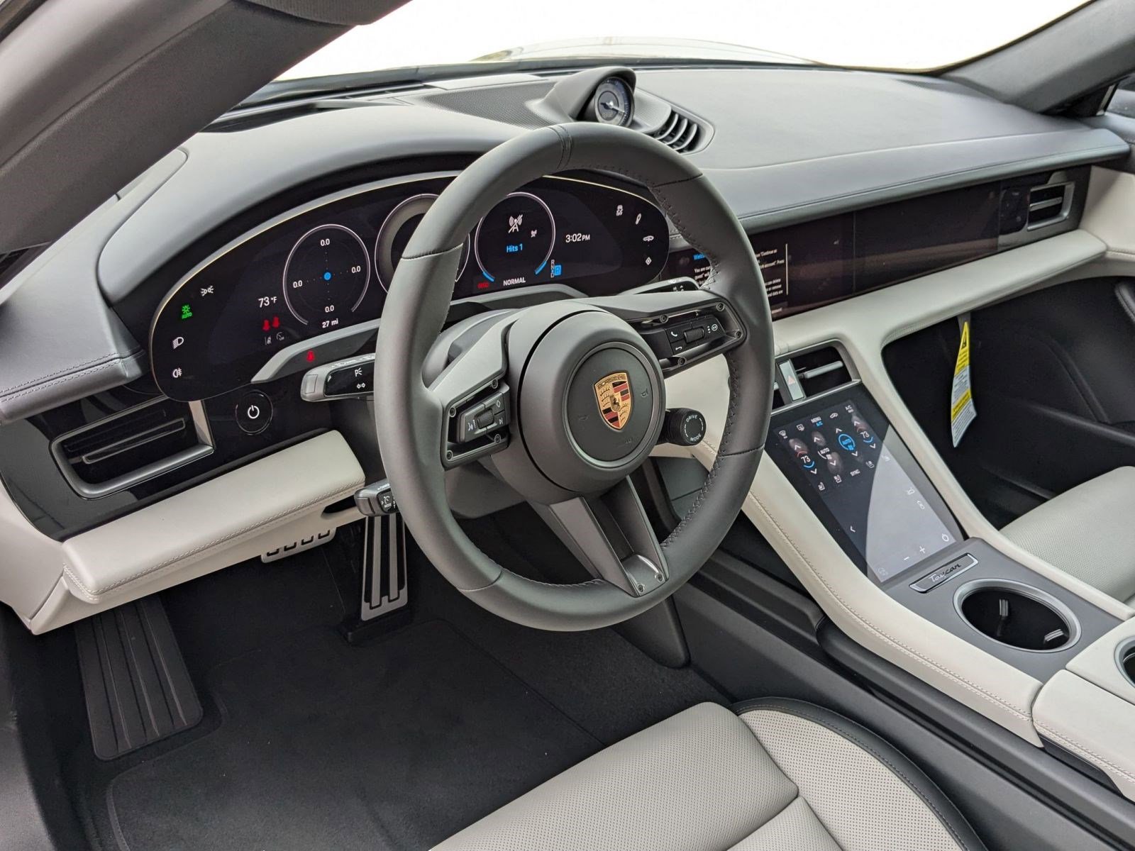 2025 Porsche Taycan 4S photo 4