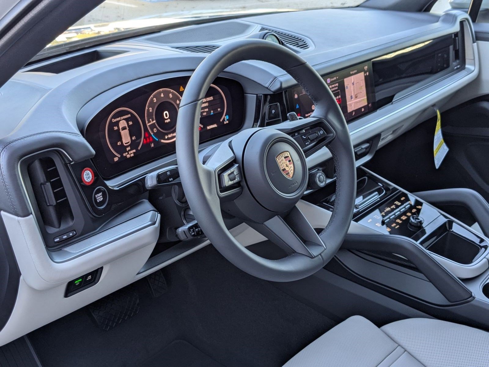2026 Porsche Cayenne photo 3