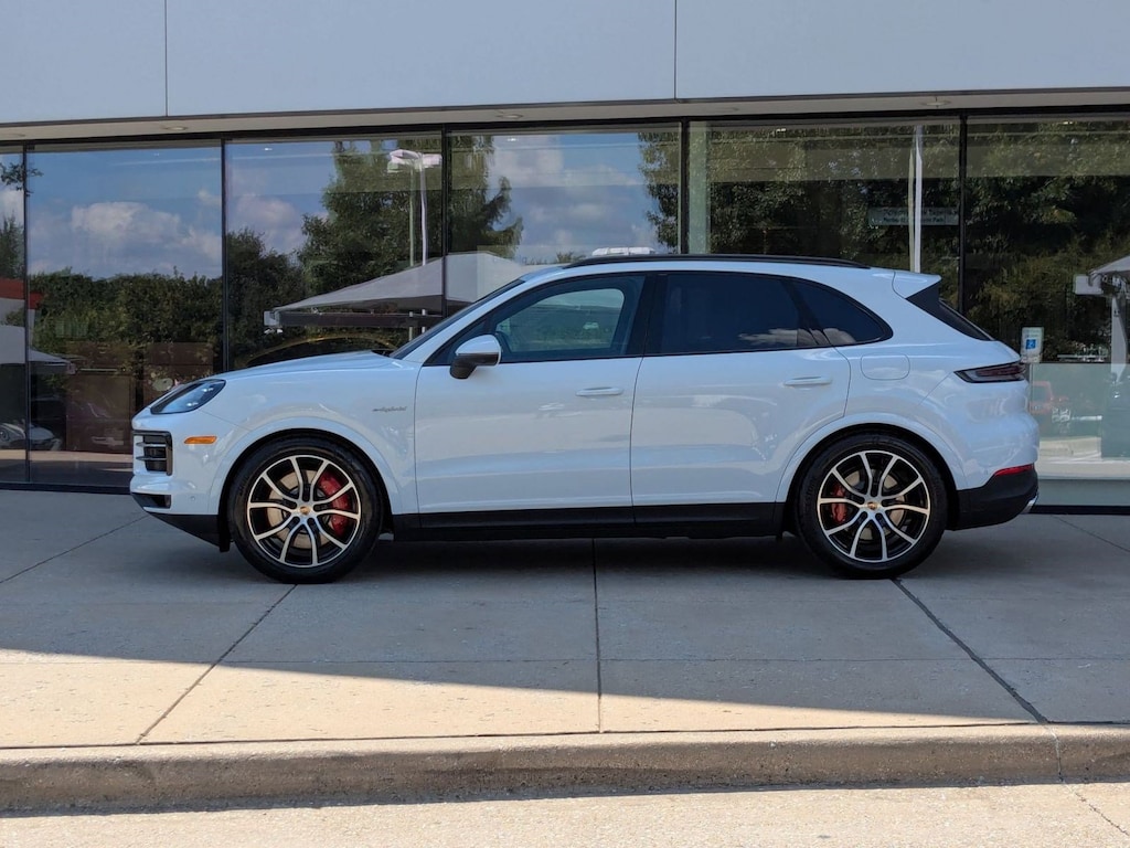 New 2026 Porsche Cayenne S E-Hybrid S SUV