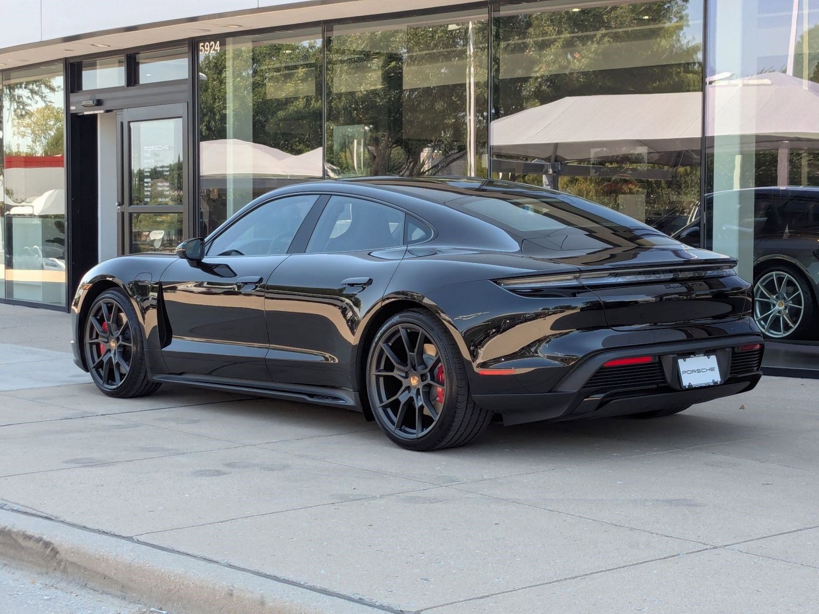2026 Porsche Taycan GTS photo 3