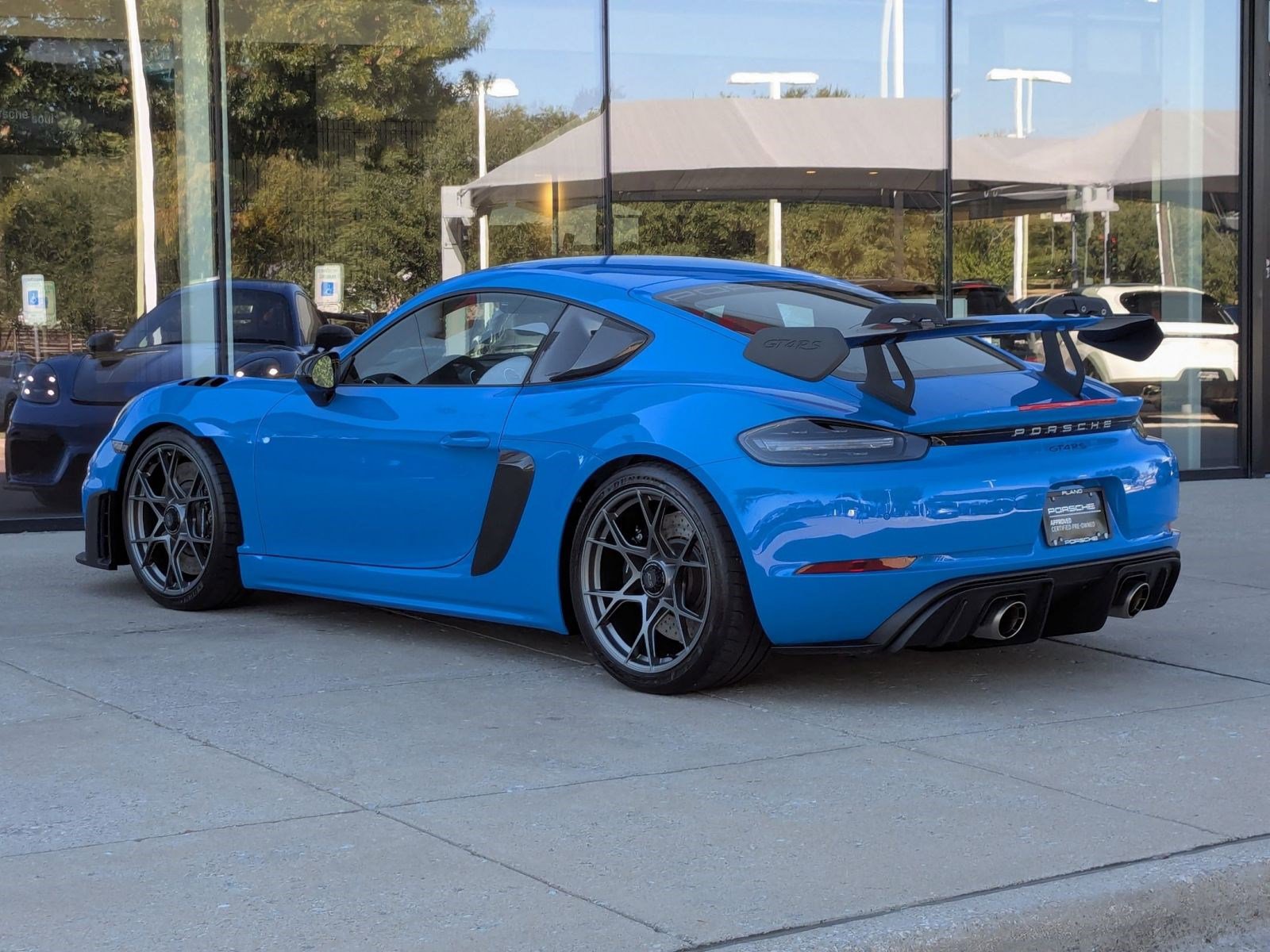 2025 Porsche Cayman GT4 RS photo 3