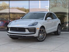 2025 Porsche Macan AWD