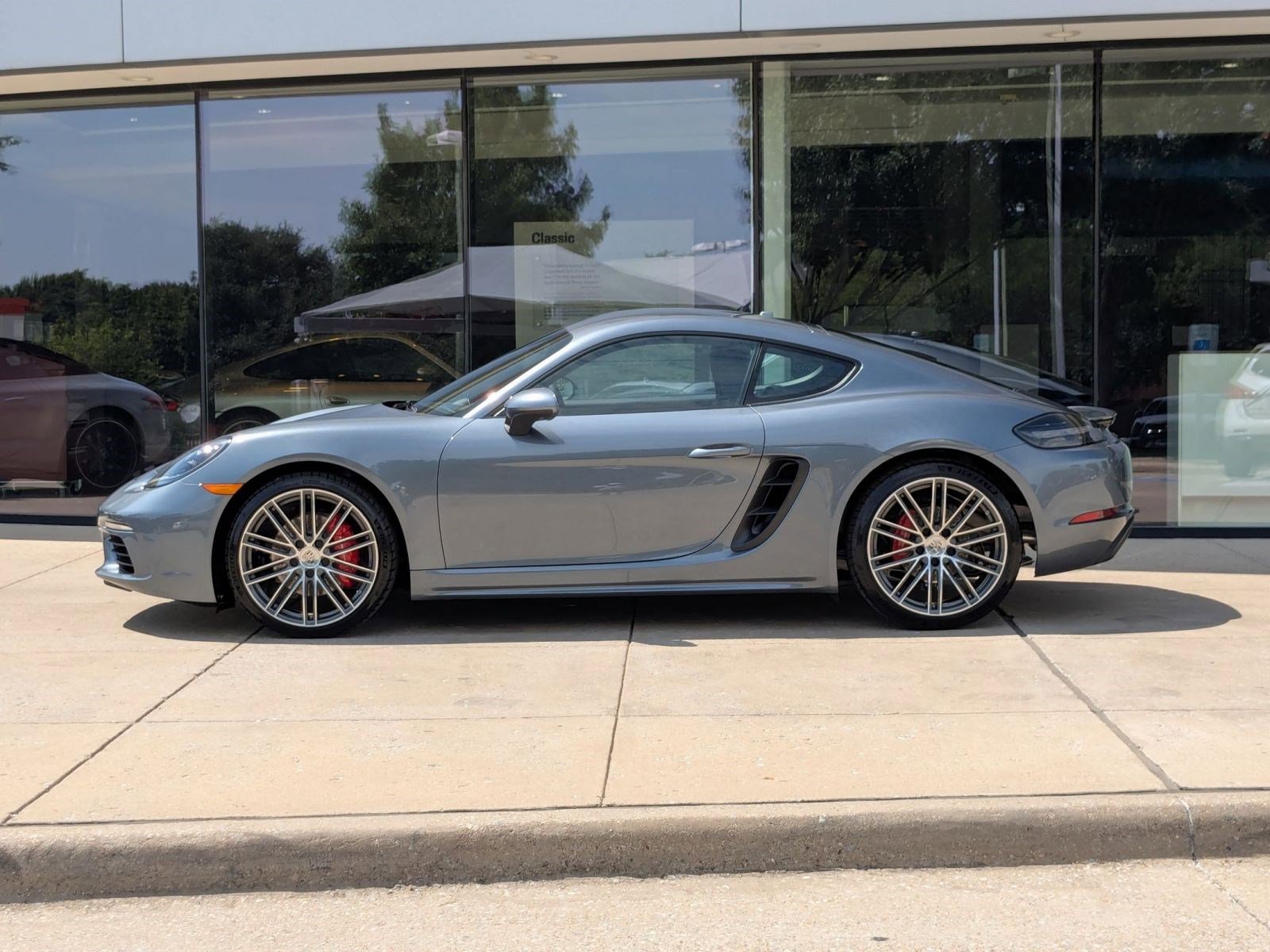 2025 Porsche Cayman S photo 2