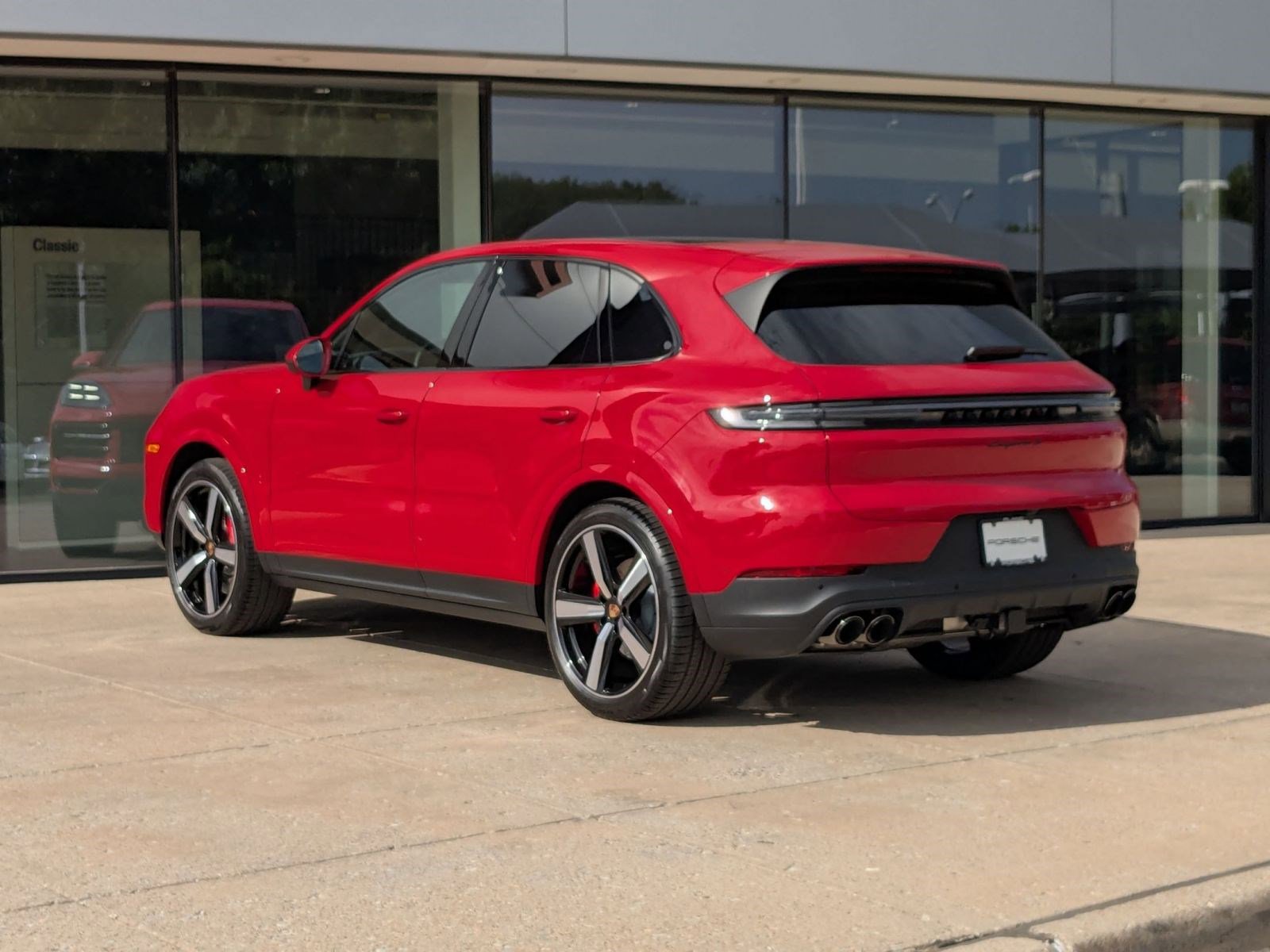 2025 Porsche Cayenne S photo 2
