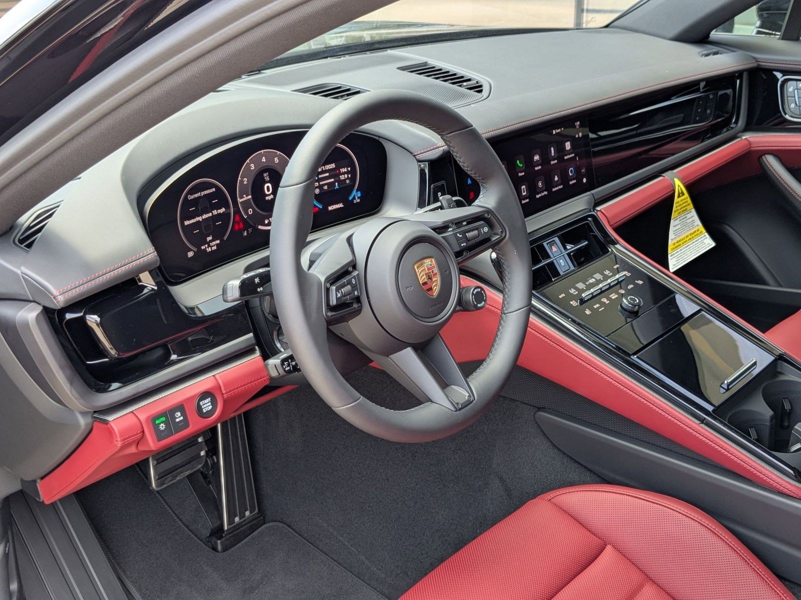 2025 Porsche Panamera 4 photo 3