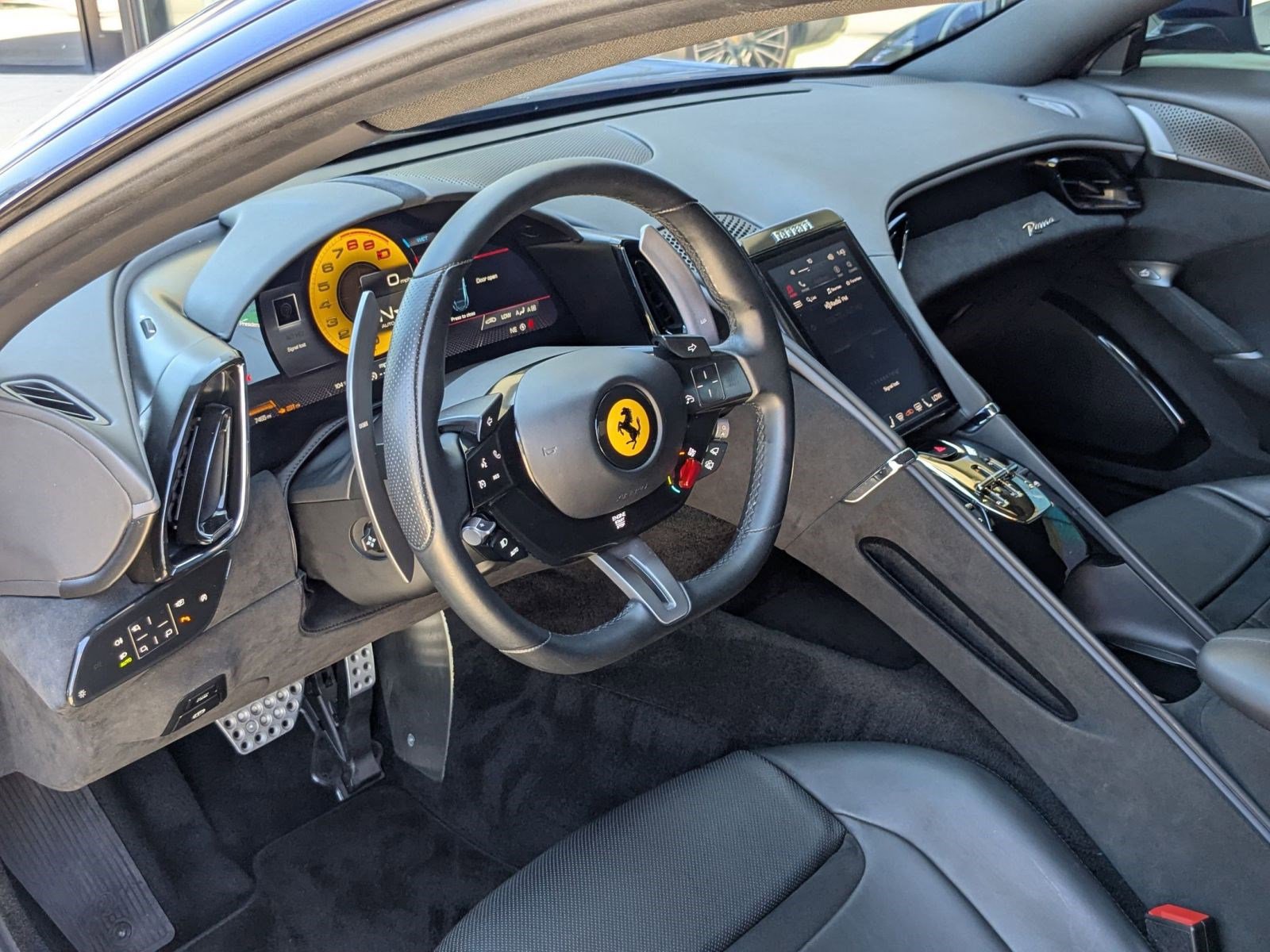 2021 Ferrari Roma photo 4