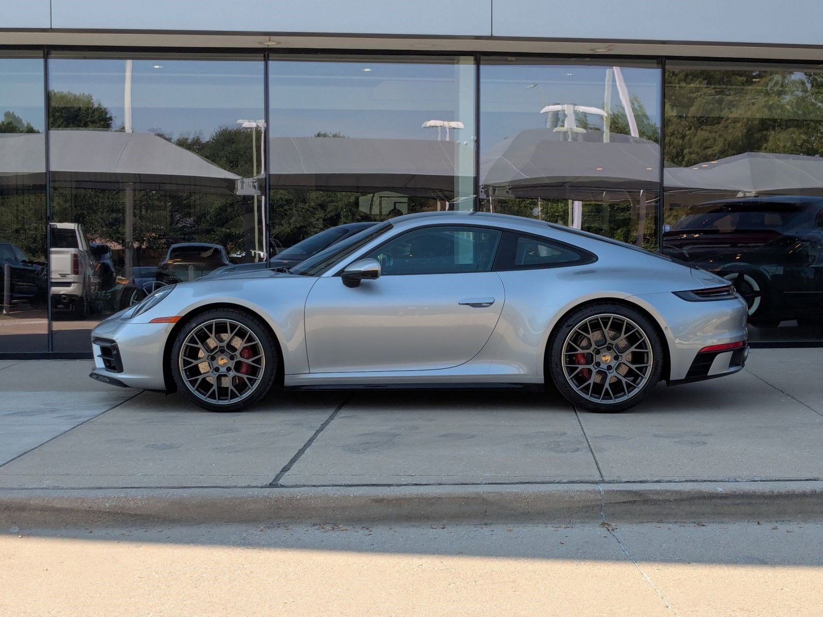 2024 Porsche 911 S photo 2