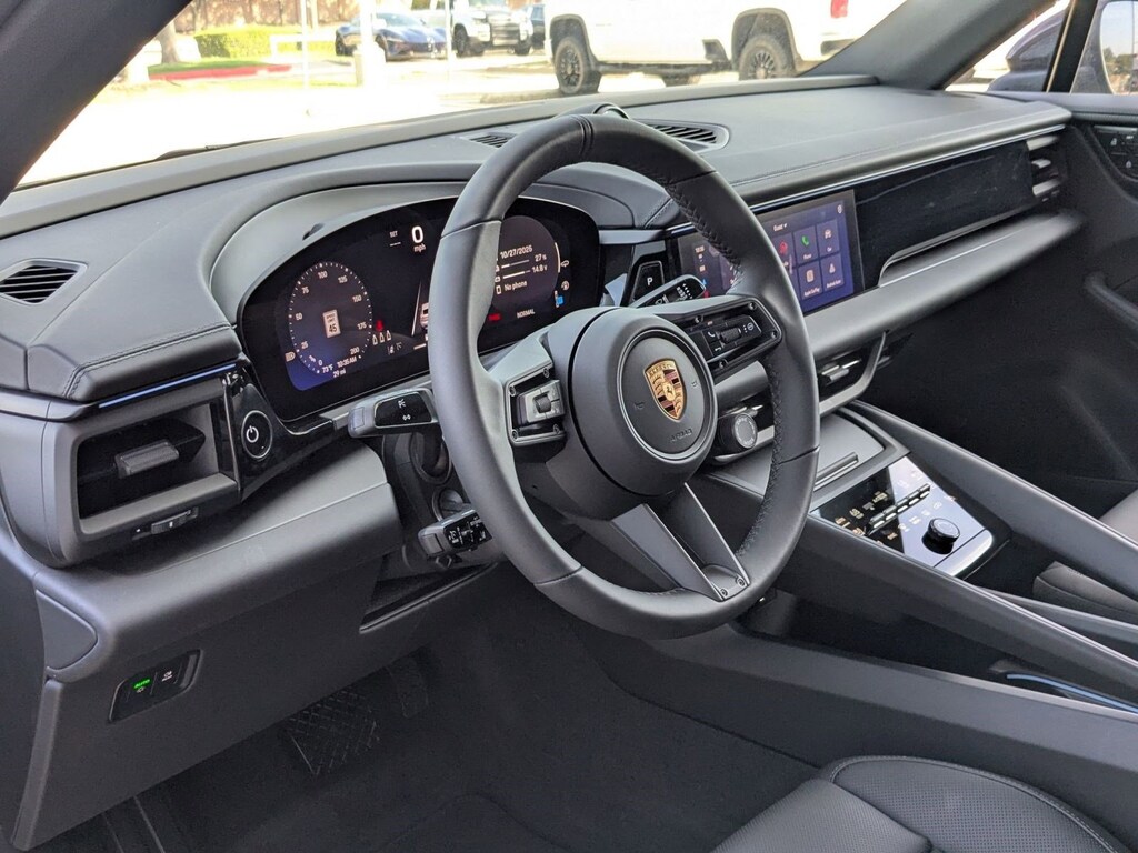 New 2025 Porsche Macan 4 Electric 4 SUV