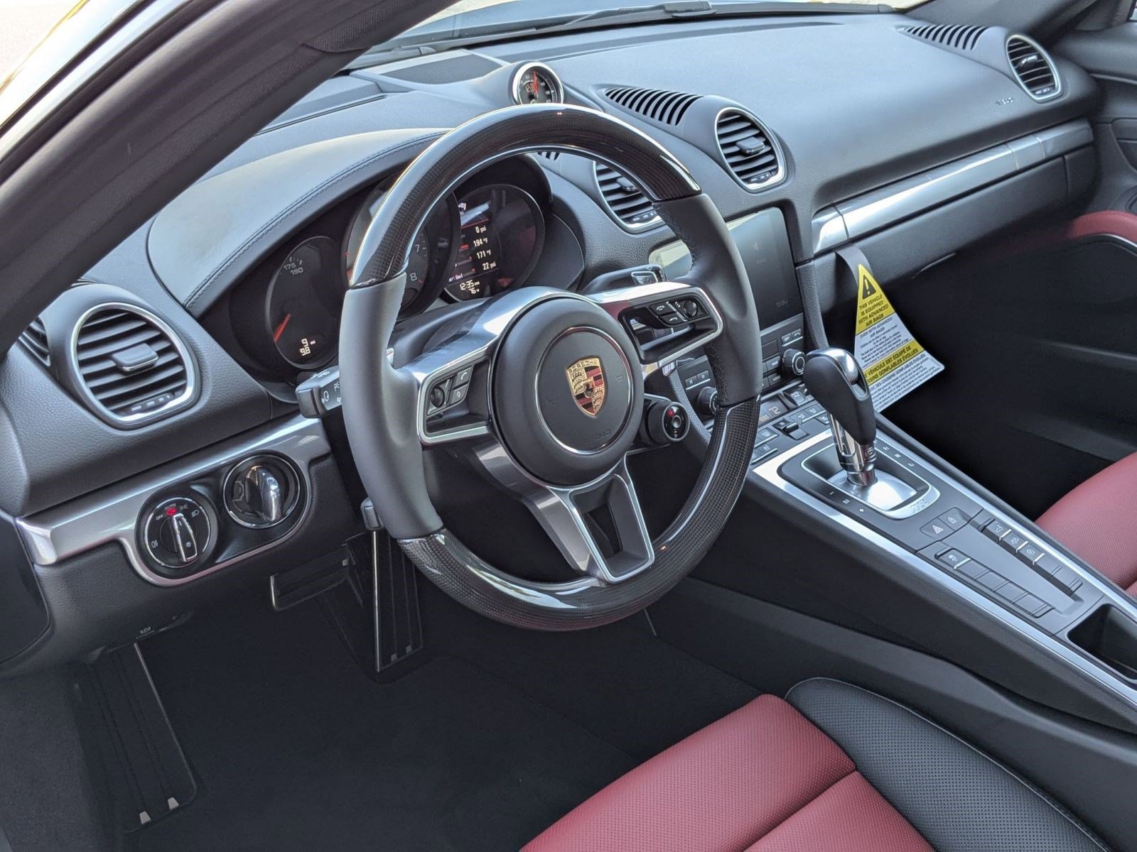 2025 Porsche Cayman S photo 4