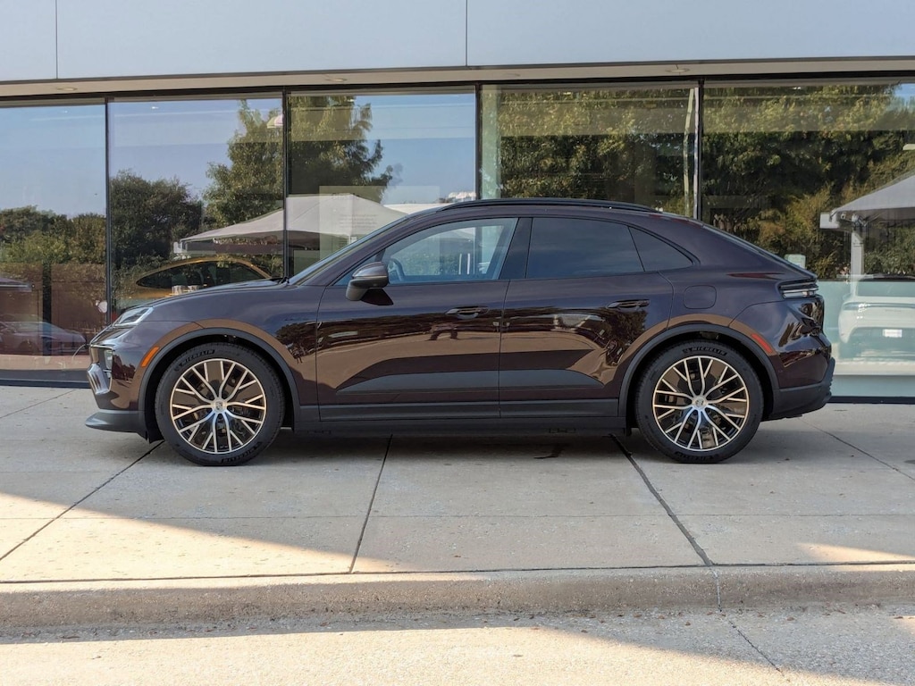 New 2025 Porsche Macan 4 Electric 4 SUV