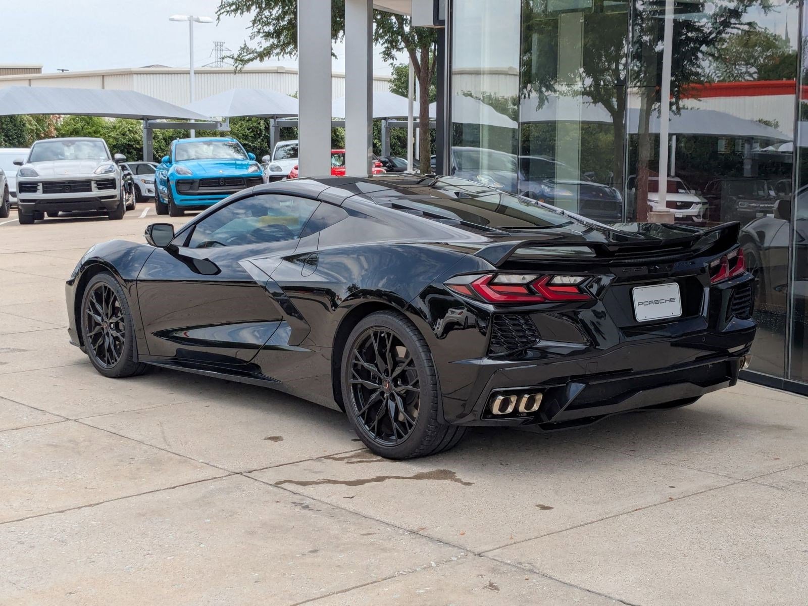 2023 Chevrolet Corvette Stingray 2LT photo 3