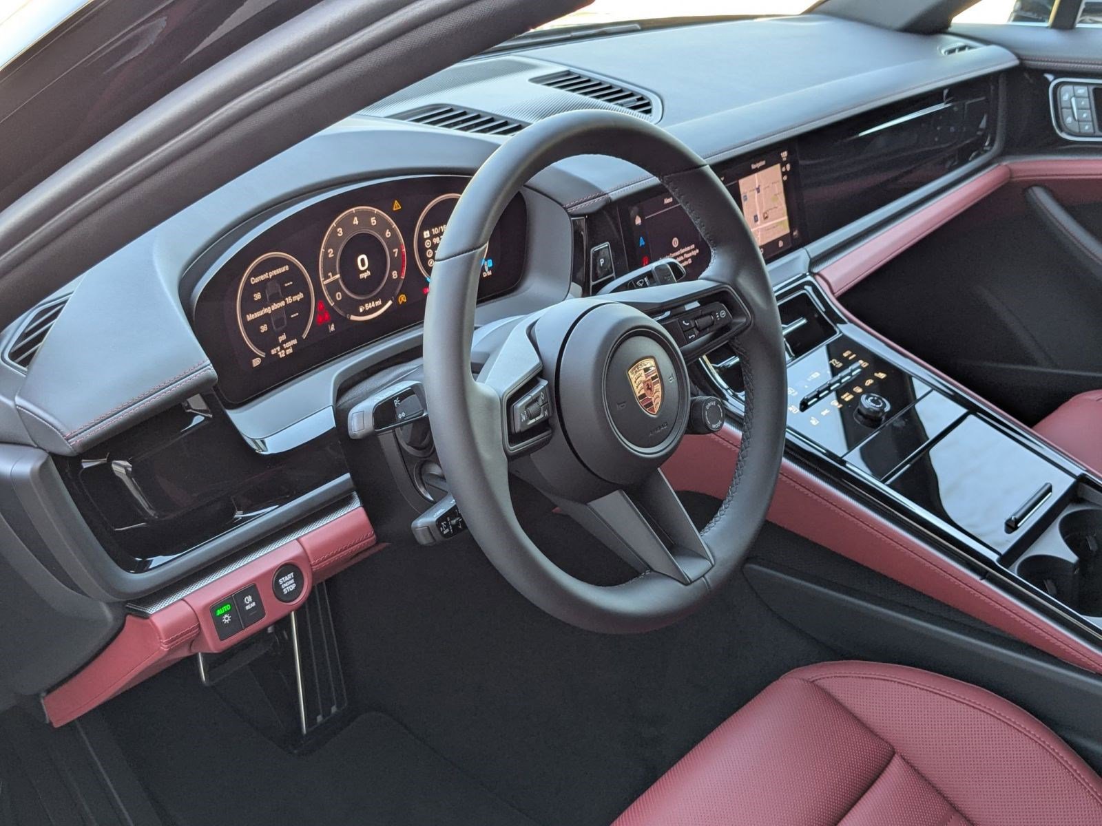 2026 Porsche Panamera 4 photo 4