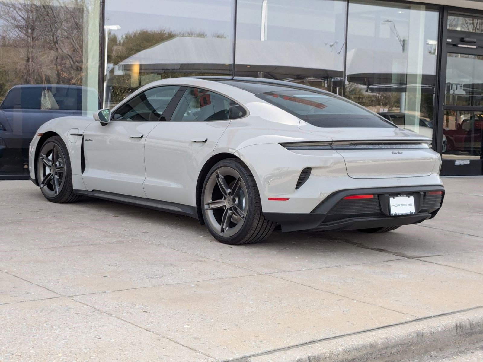 2025 Porsche Taycan Turbo photo 3