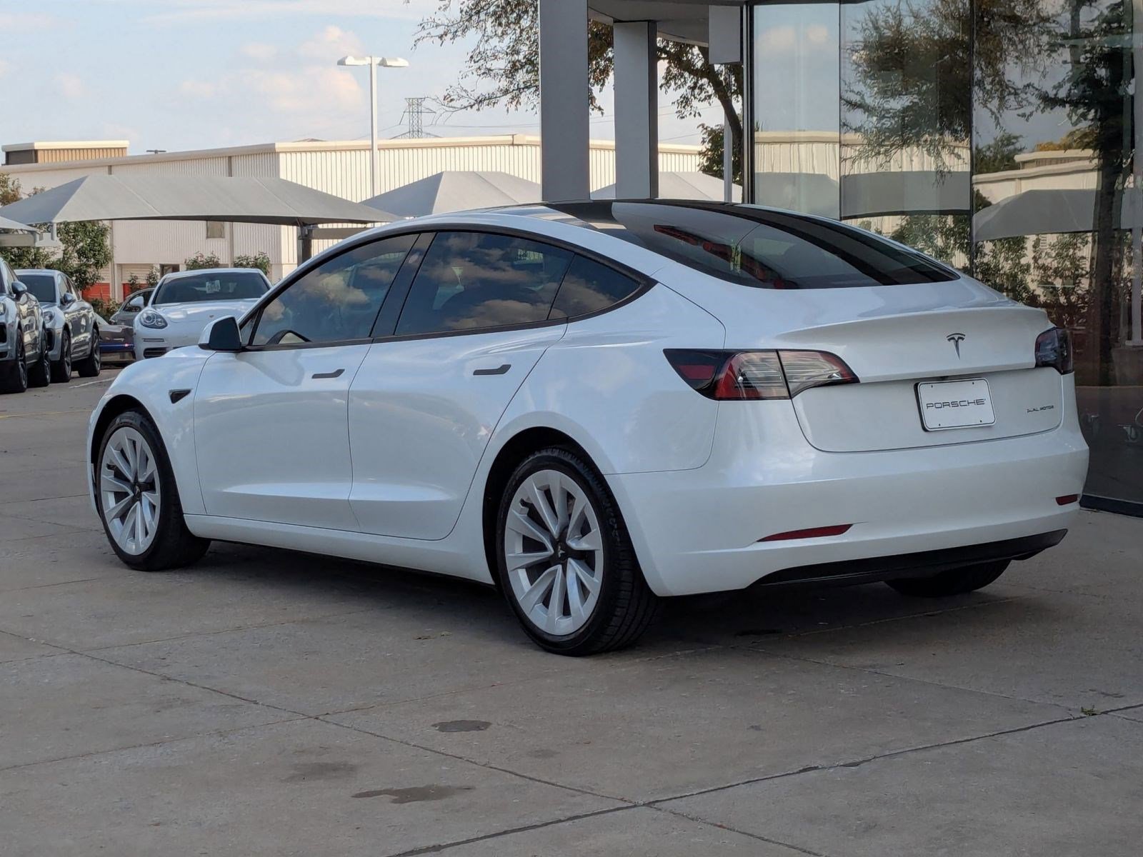 2023 Tesla Model 3 photo 3