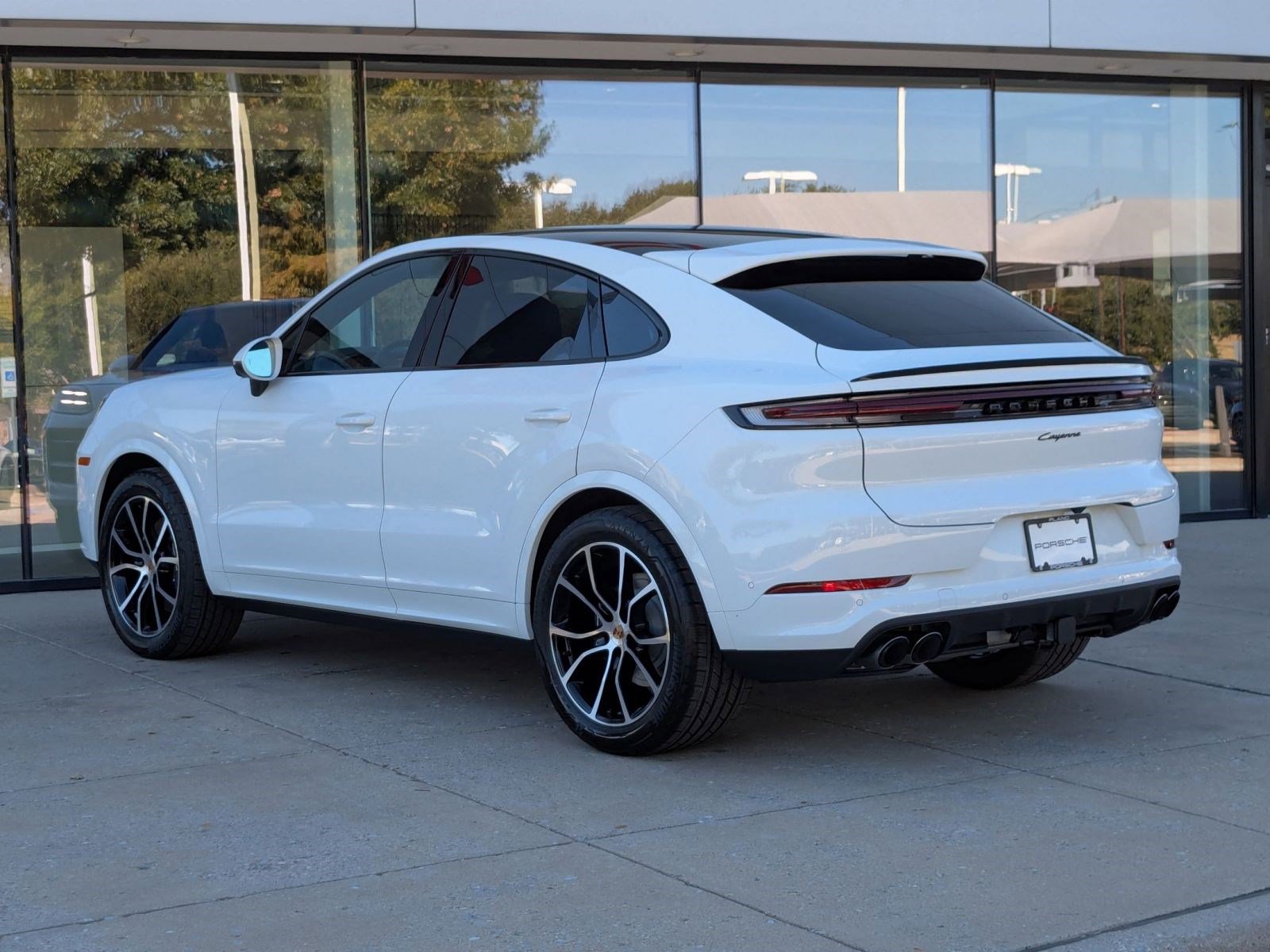 2026 Porsche Cayenne Coupe photo 3