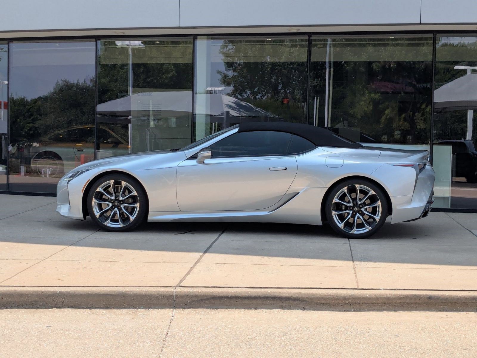 2021 Lexus LC 500 photo 2