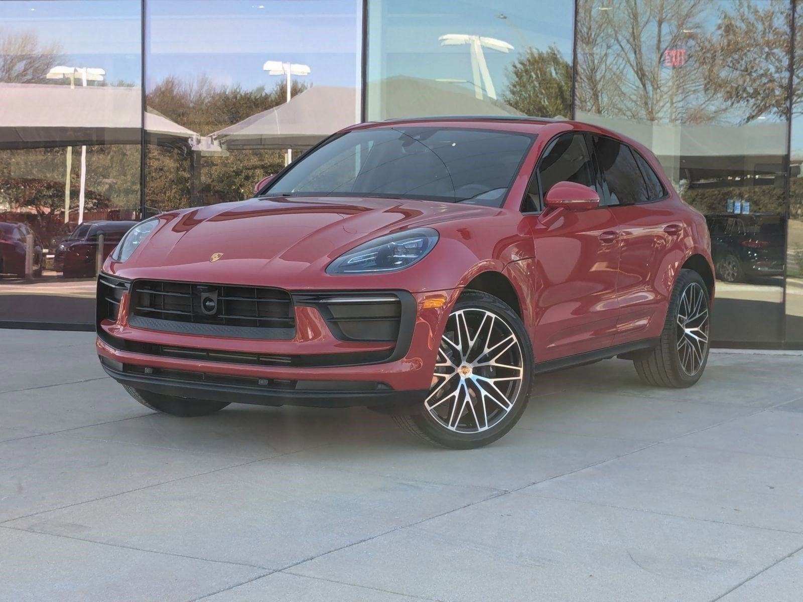 2025 Porsche Macan Base