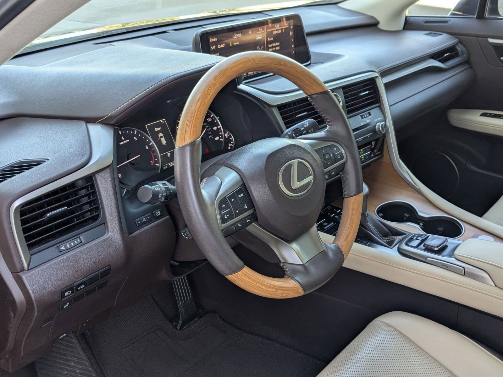 2017 Lexus RX 350 photo 3