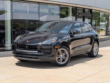 2025 Porsche Macan AWD