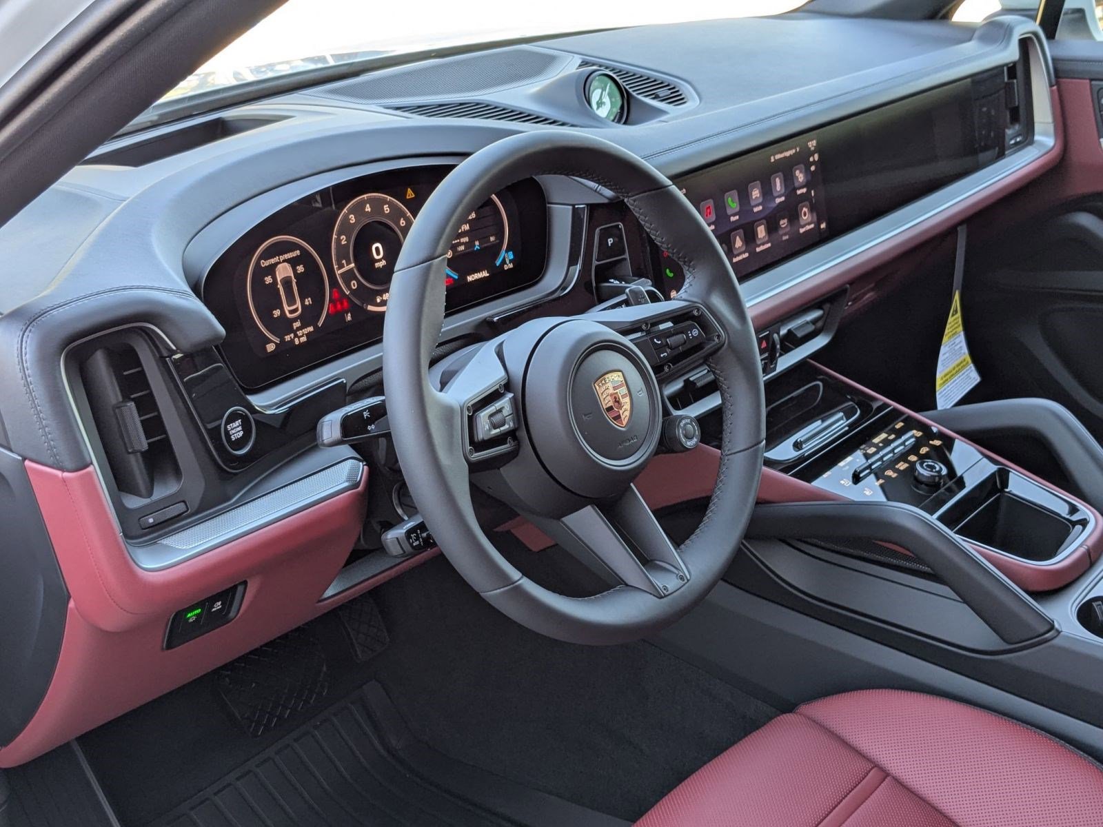 2026 Porsche Cayenne Coupe photo 4