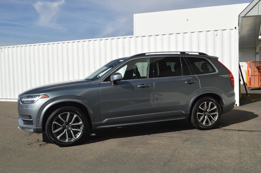 Used 2019 Volvo XC90 T6 Momentum SUV