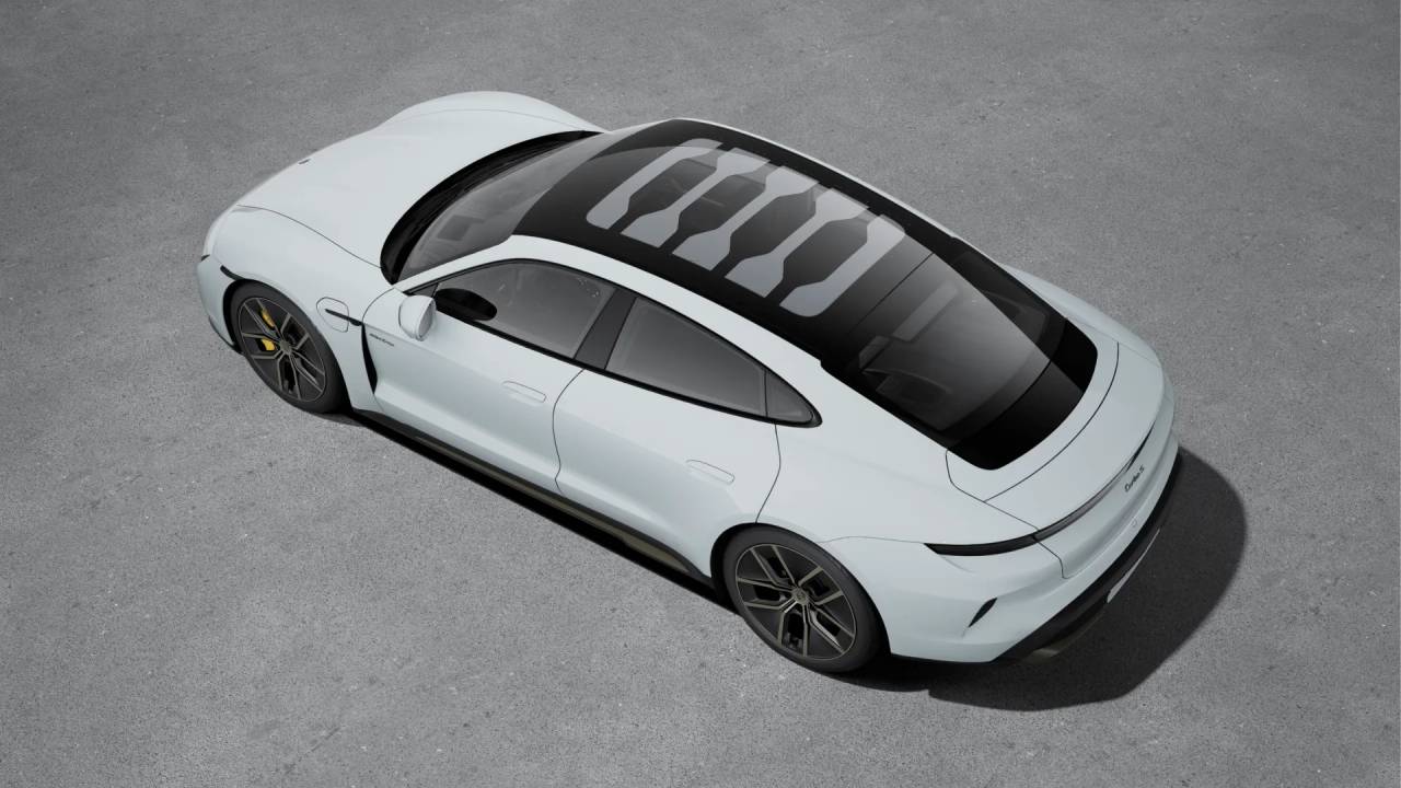 2026 Porsche Taycan Turbo S photo 4