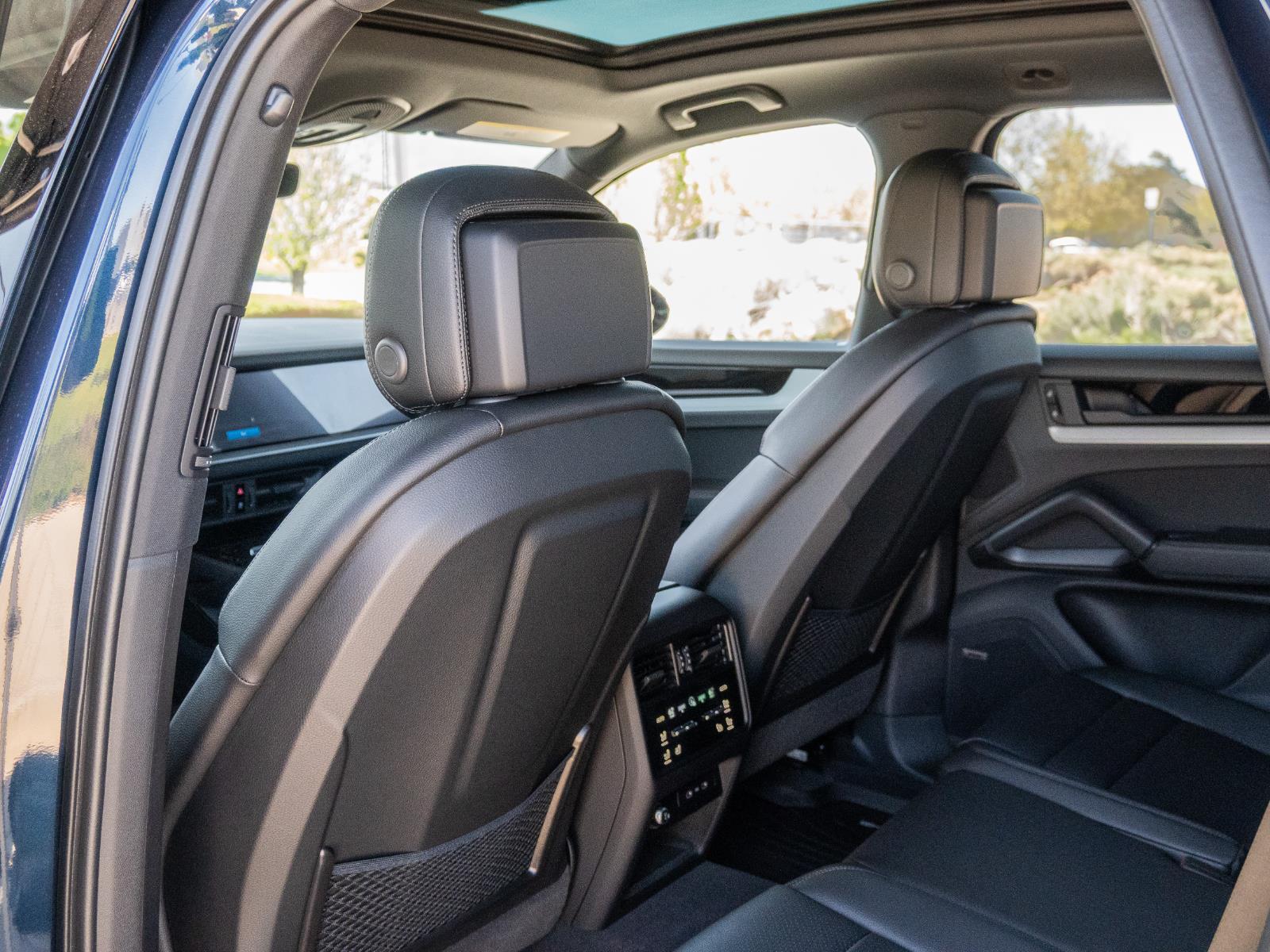 2026 Porsche Cayenne Base - Photo 27