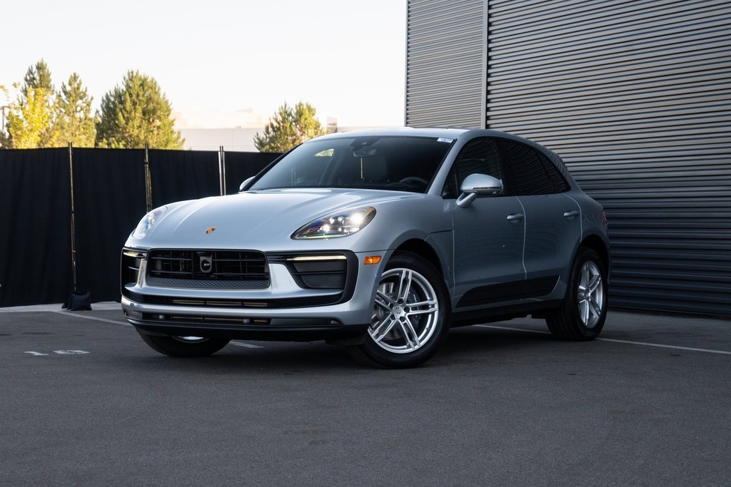 2025 Porsche Macan