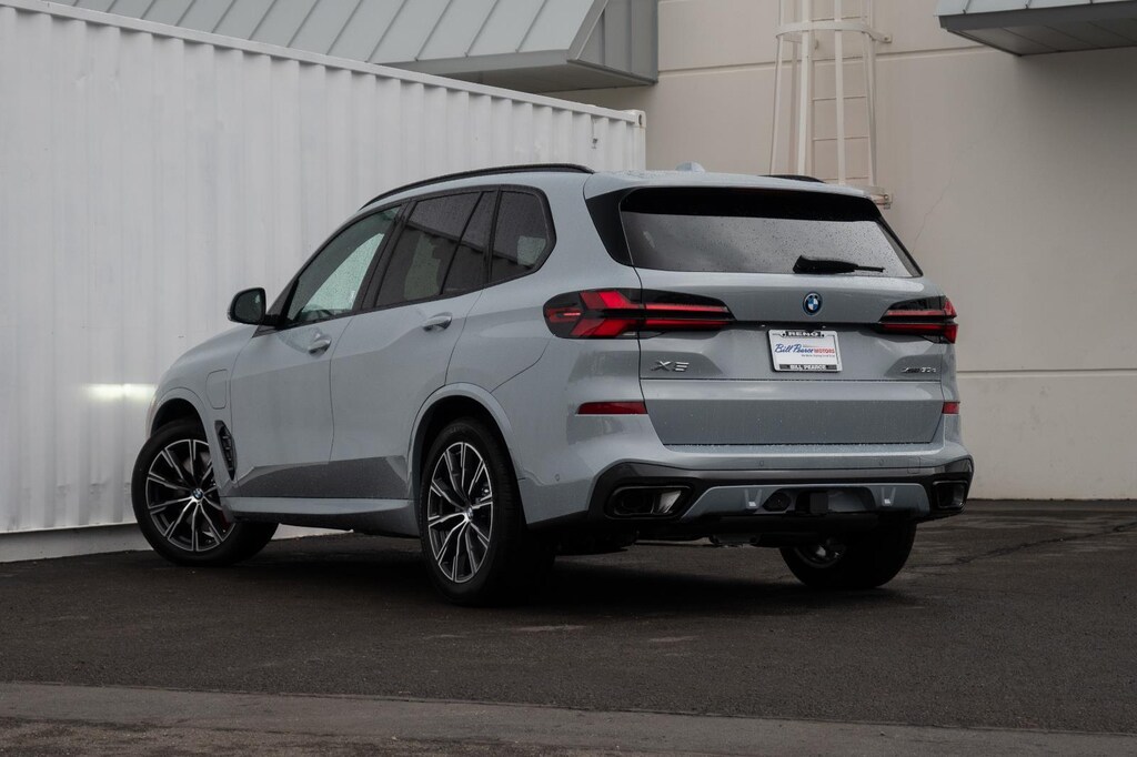 New 2026 BMW X5 xDrive50e Sports Activity Vehicle