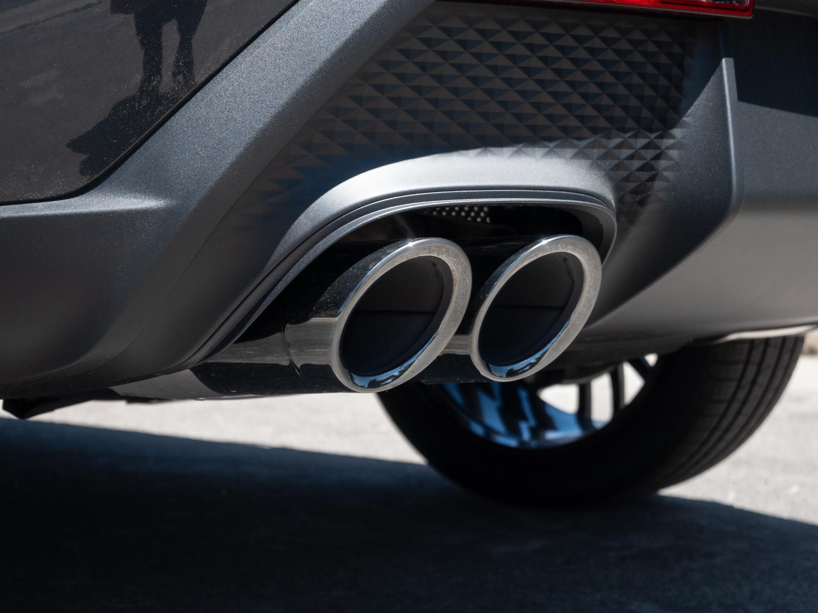 2026 Porsche Macan T - Photo 18