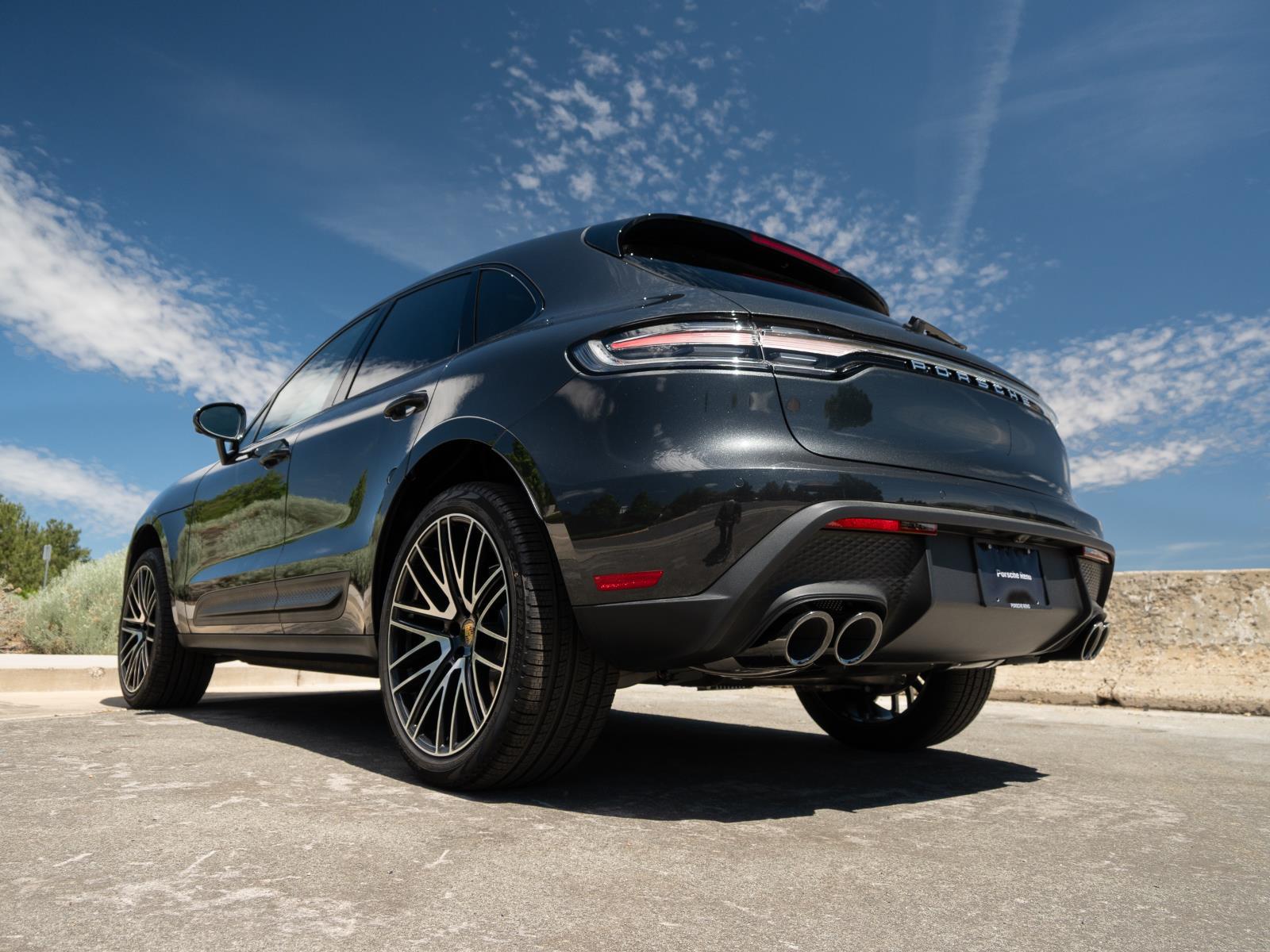 2026 Porsche Macan T - Photo 20