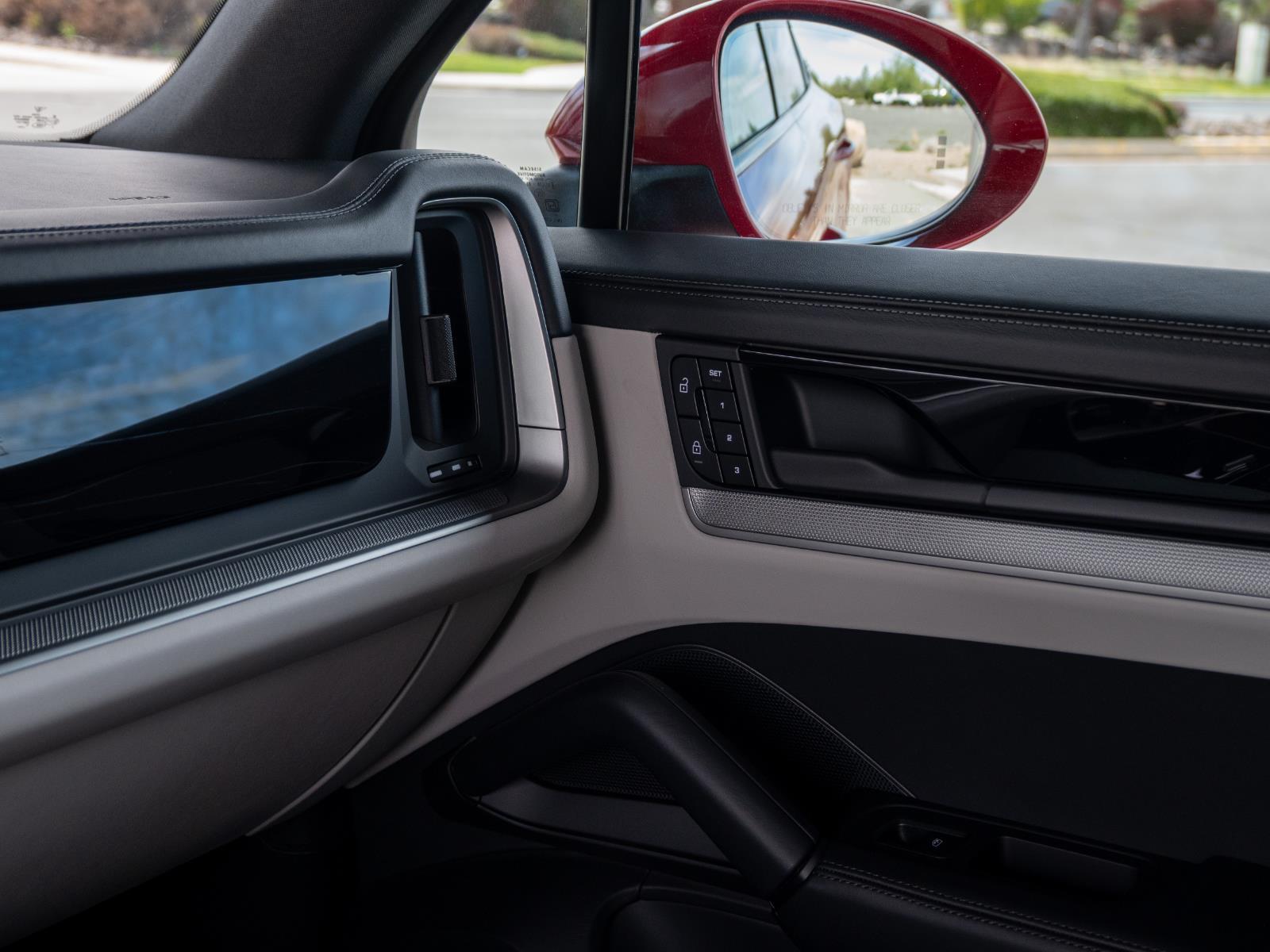 2026 Porsche Cayenne Base - Photo 18