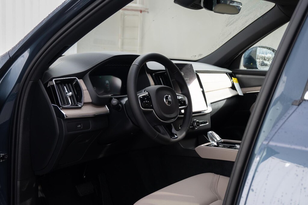 New 2026 Volvo XC90 Plus SUV