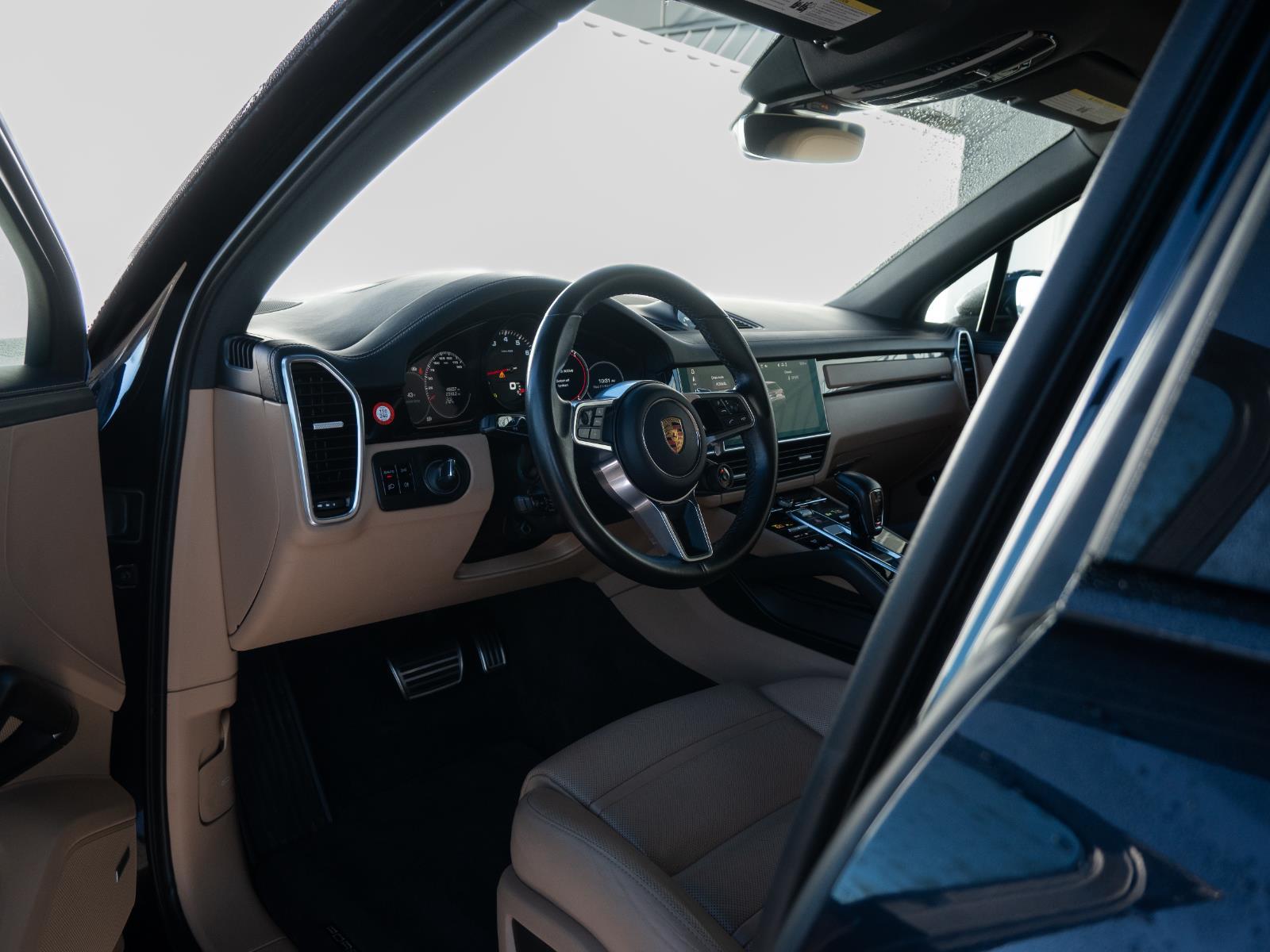 2021 Porsche Cayenne S photo 4