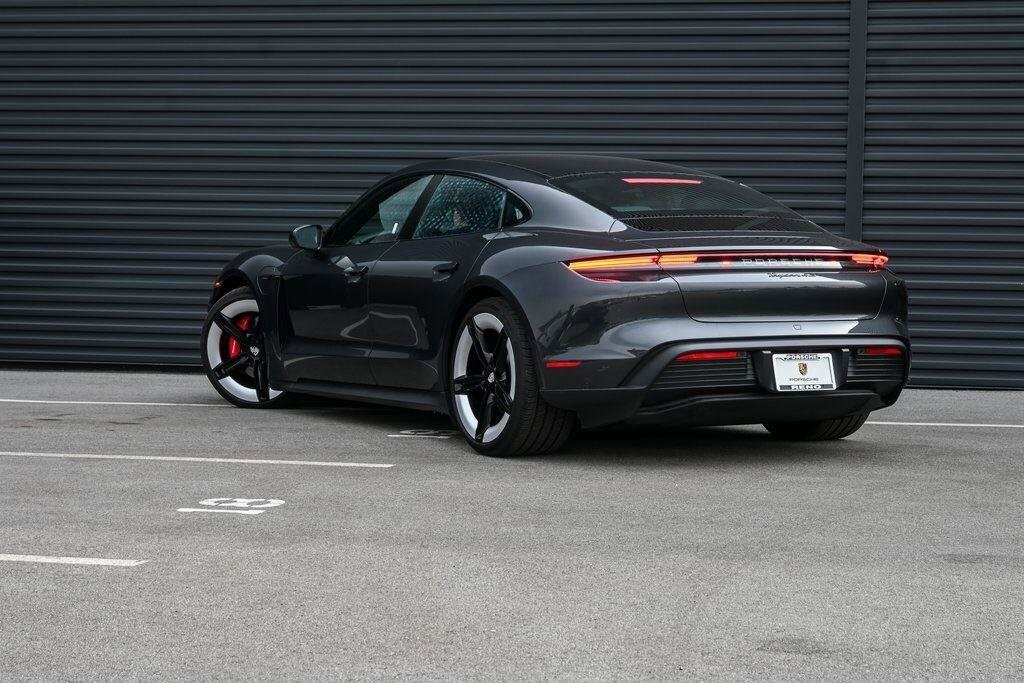 2025 Porsche Taycan 4S photo 2