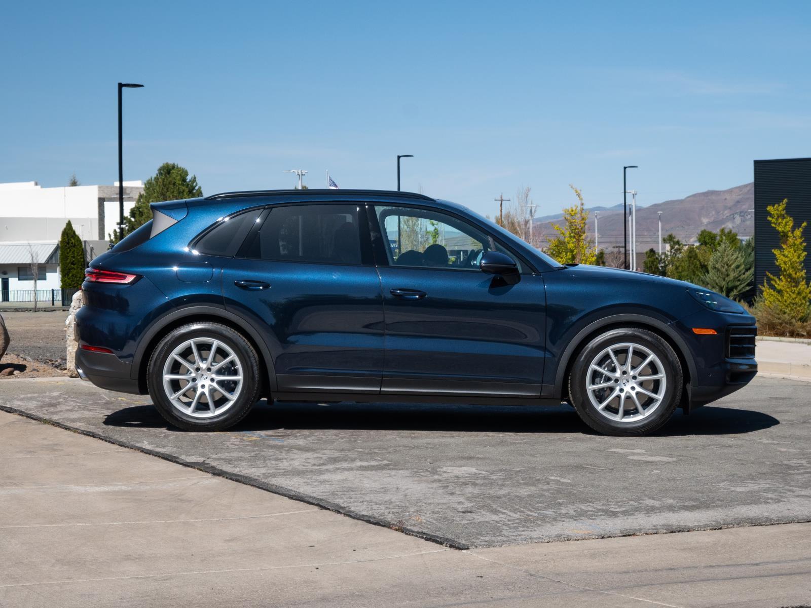 2026 Porsche Cayenne Base - Photo 8