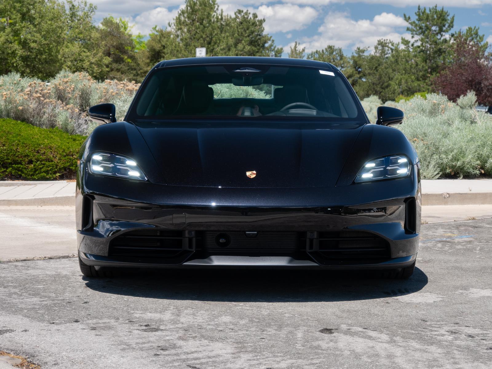 2026 Porsche Taycan S - Photo 11