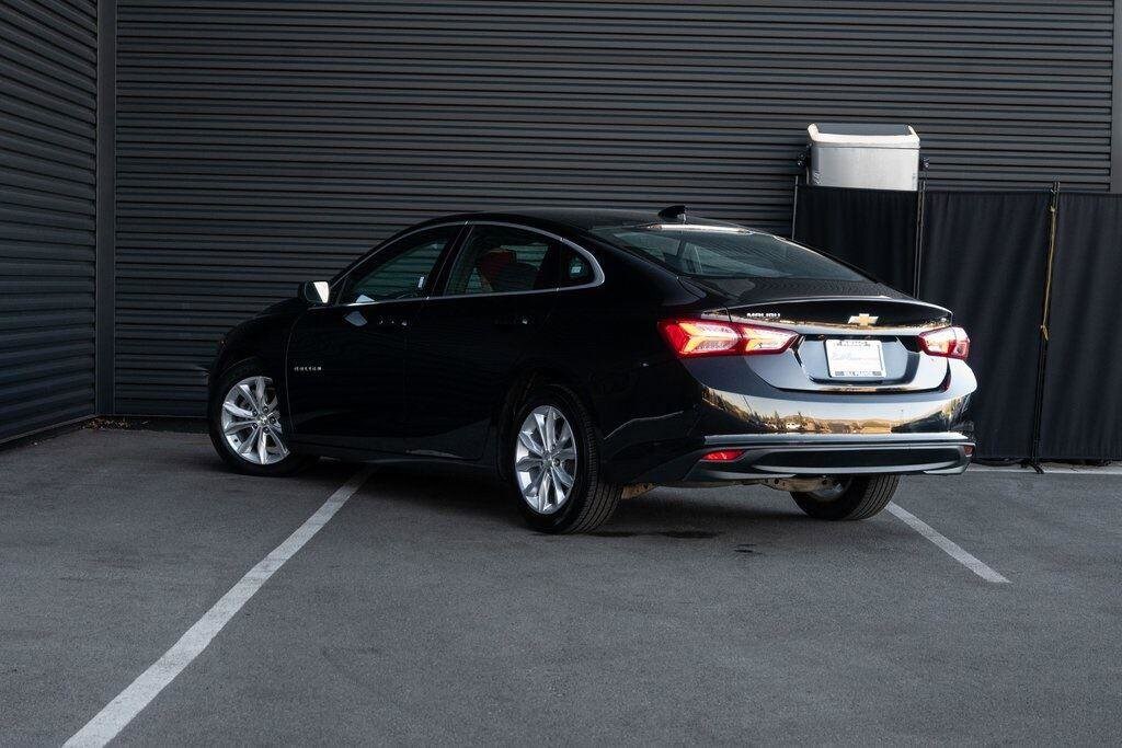2022 Chevrolet Malibu 1LT photo 3