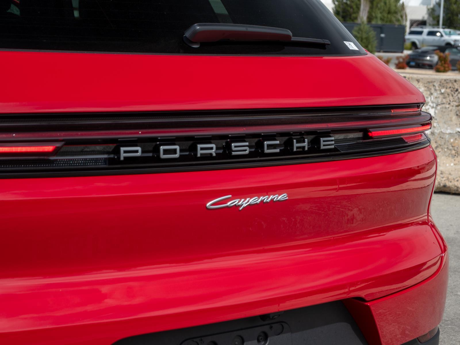 2026 Porsche Cayenne Base - Photo 17