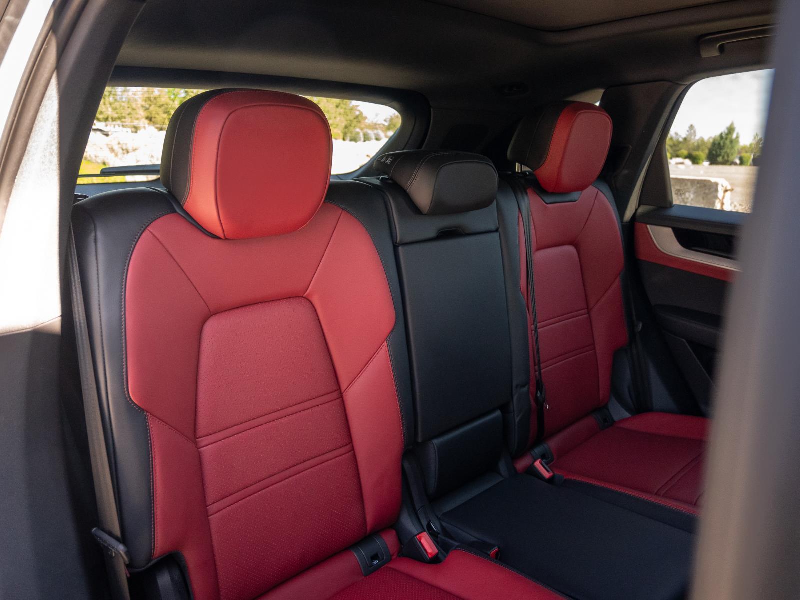 2026 Porsche Cayenne Base - Photo 14
