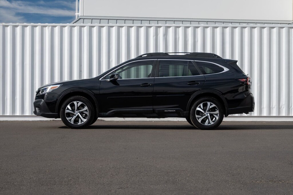 Used 2022 Subaru Outback Limited SUV