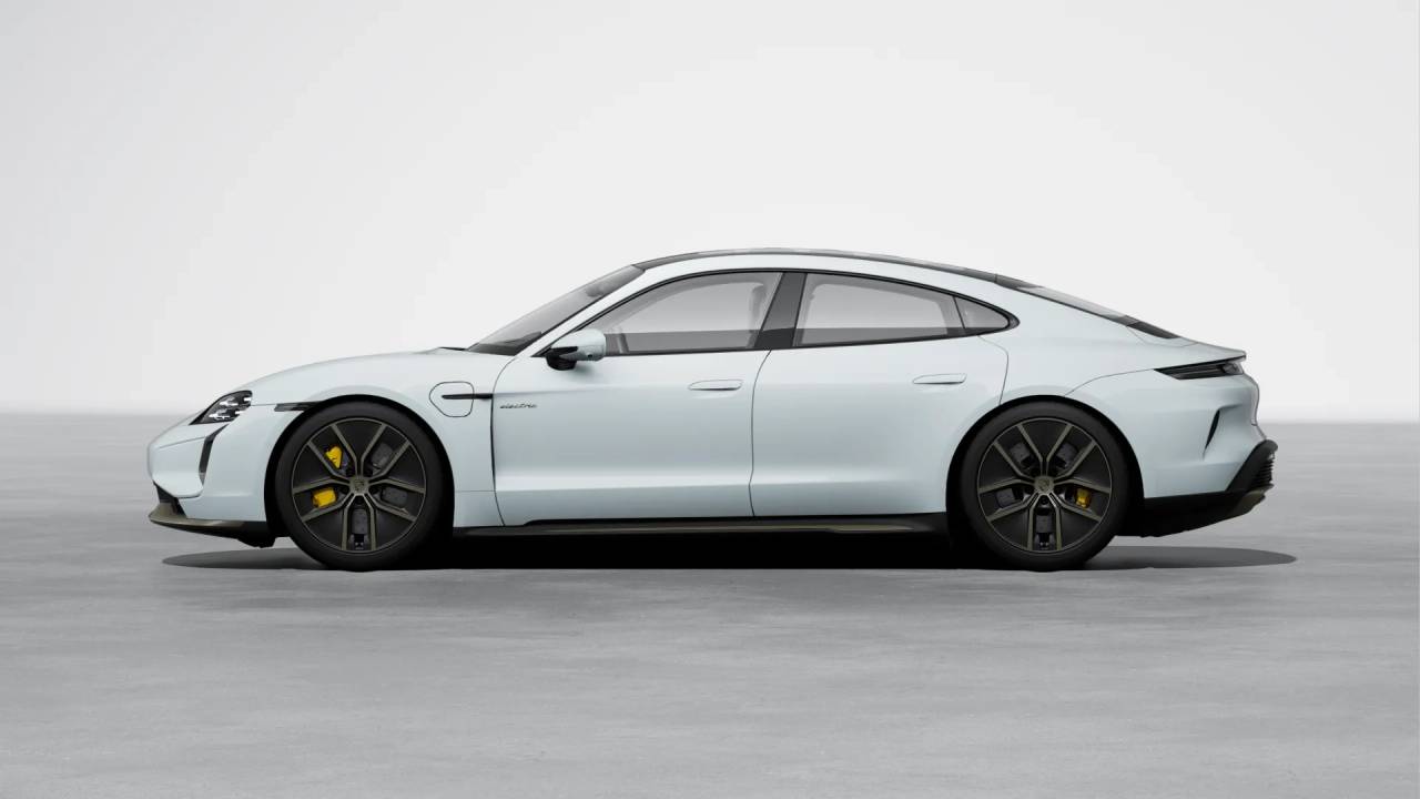 2026 Porsche Taycan Turbo S photo 2