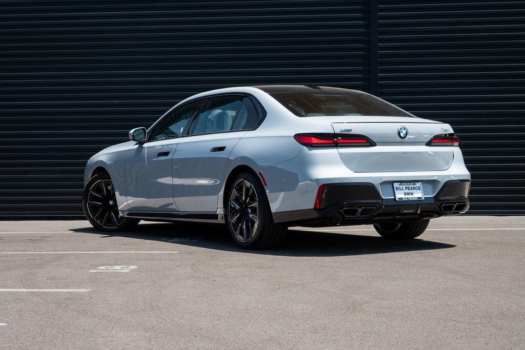 New 2025 BMW 7 Series 760i xDrive Sedan