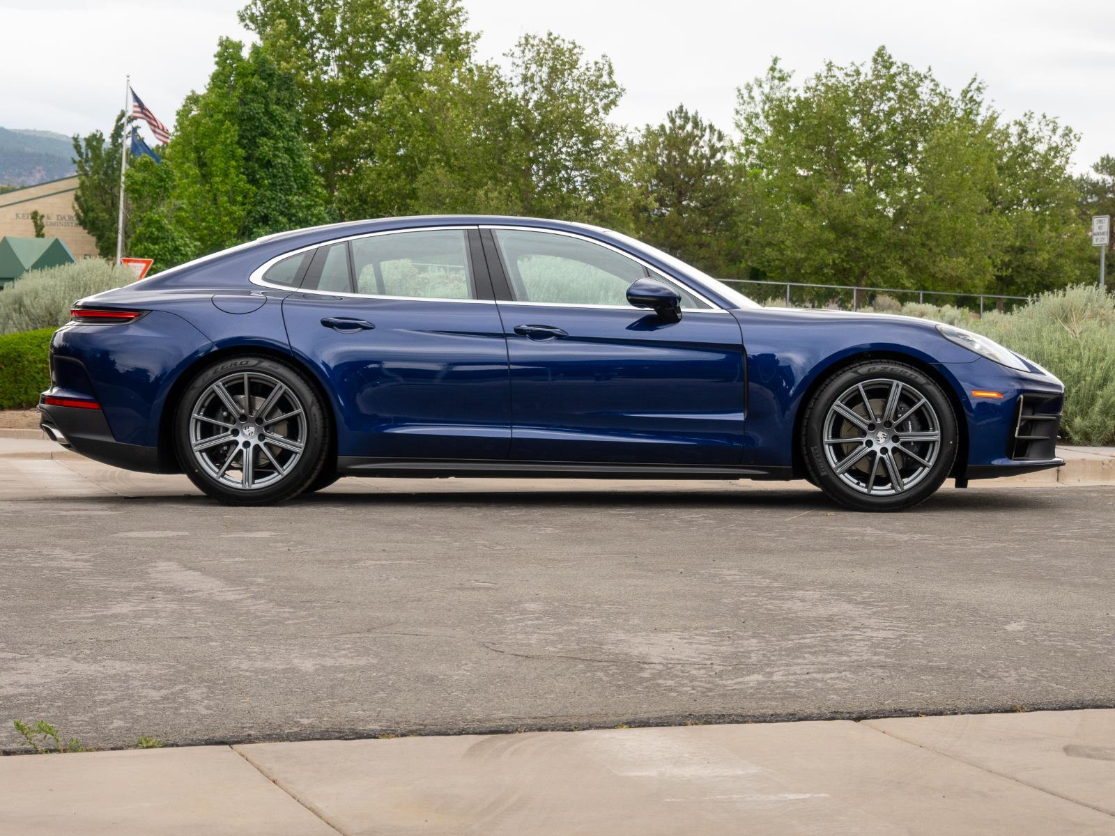 2026 Porsche Panamera Base - Photo 8