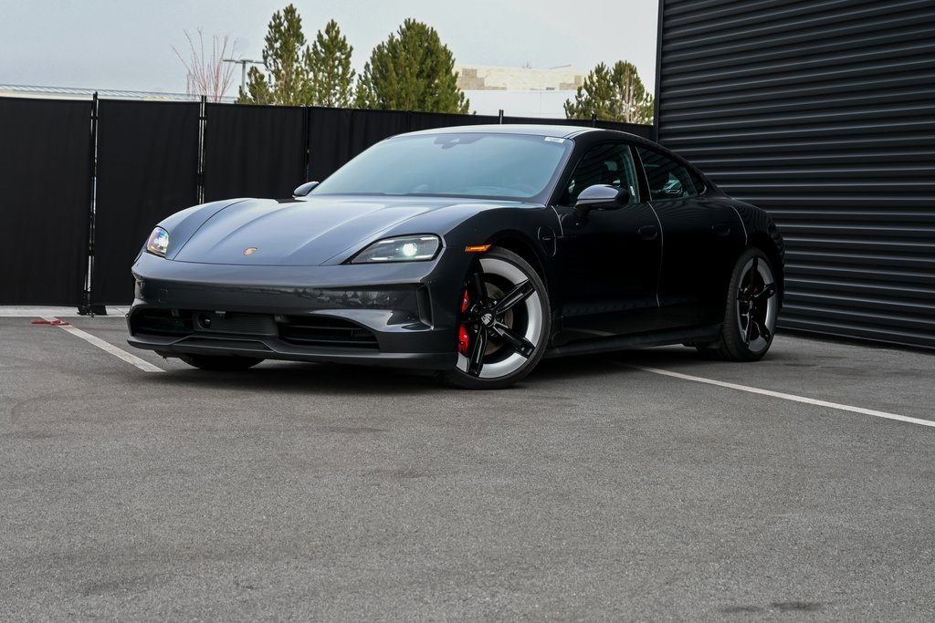 2025 Porsche Taycan 4S