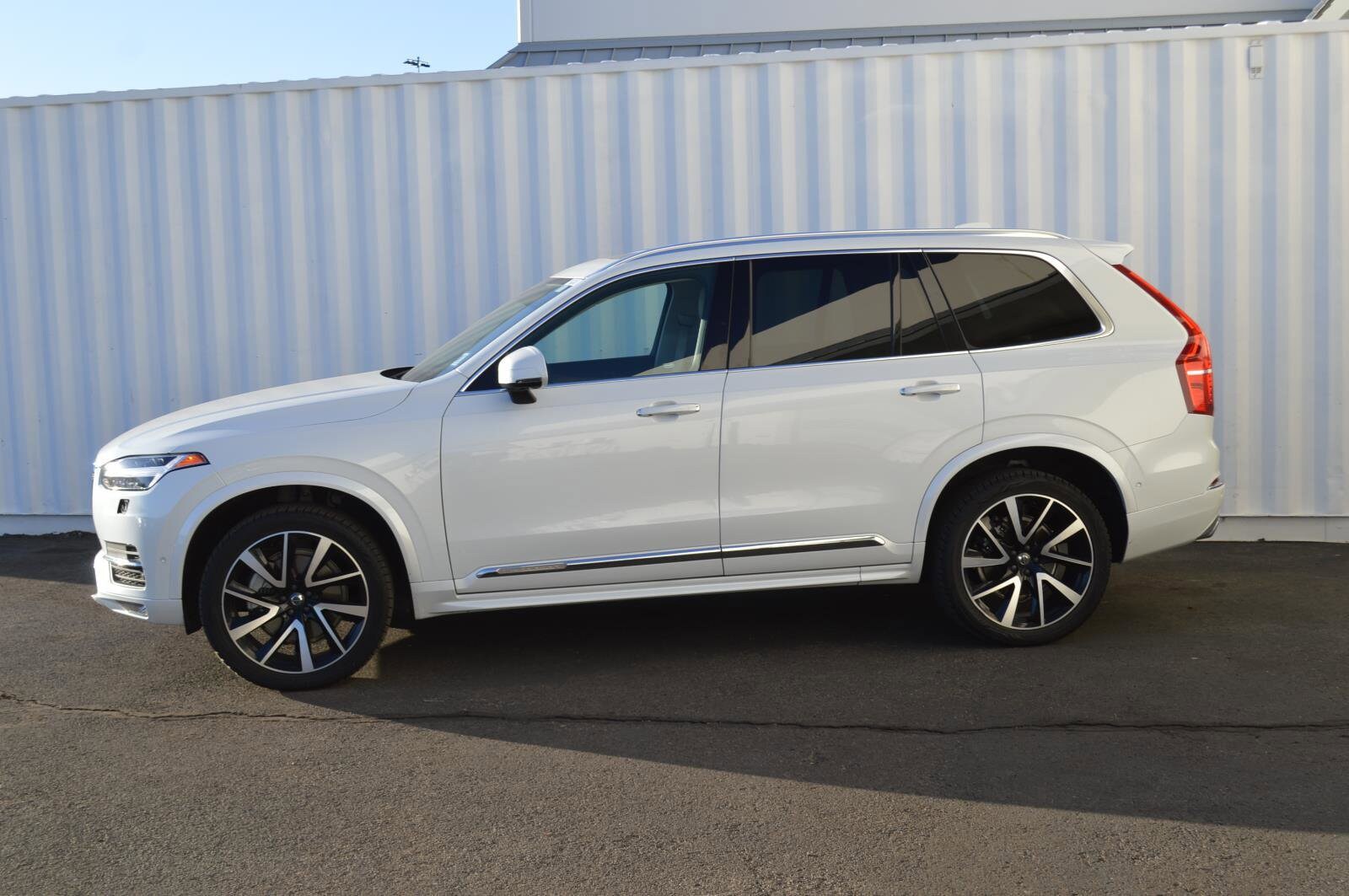 2019 Volvo XC90 T6 Inscription photo 3