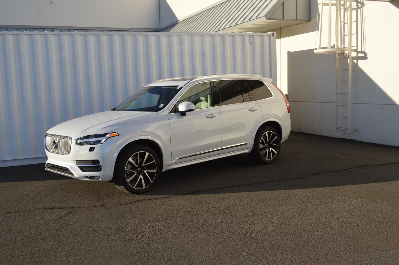 2019 Volvo XC90 T6 Inscription photo 2